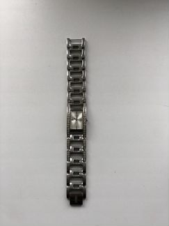 Часы Guess