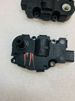 410475520 сервопривод заслонки печки Мерседес W164