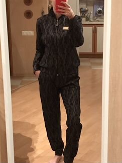 Супер стильный спортивный костюм