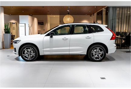 Volvo XC60 2.0 AT, 2020