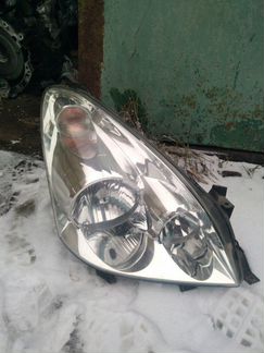 Фара правая Toyota Corolla Verso