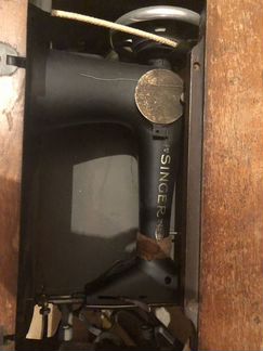 Швейная машинка Зингер