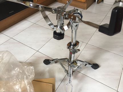 Стойка для малого барабана Ludwig новая