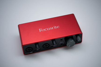 Аудиоинтерфейс Focusrite Scarlett 2i2 3rd Gen