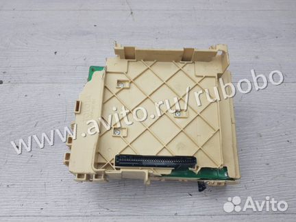 Блок предохранителей Toyota Corolla E180 1ZR-FE