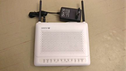 Роутер Huawei EchoLife HG8245