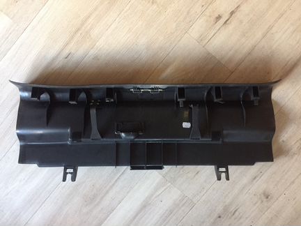 Панель крышки багажника Шкода Октавия А5