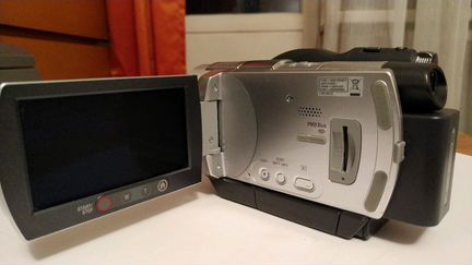 Видеокамера Sony Handycam 6.1 mp