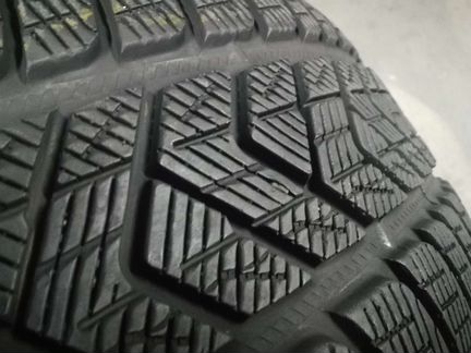 265 50 20 Pirelli Scorpion Winter