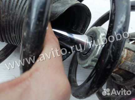 Амортизатор передний Vw Passat B7 cfgb 2012