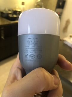 Умная лампочка xiaomi yeelight led bulb (color)