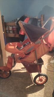 Коляска игрушечная