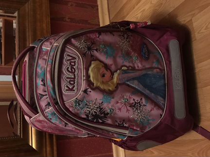 Школьный портфель на колёсах