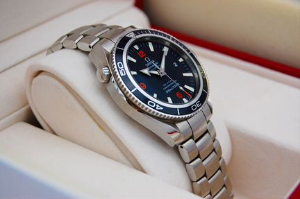 Часы Omega Seamaster Planet Ocean 42мм