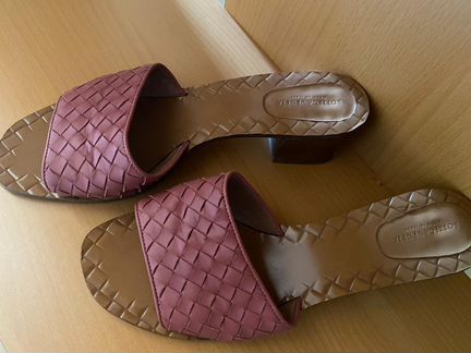 Шлепанцы Bottega Venetta