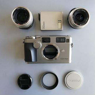 Contax G2 + Planar 45/2, Biogon 28/2.8 + TLA 140