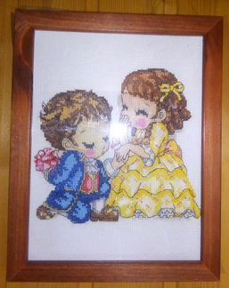 Вышивка крестиком в рамке настенная