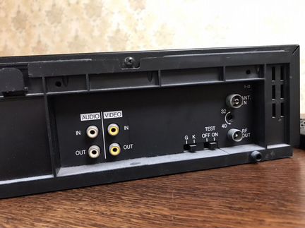 Видеомагнитофон Philips VR255