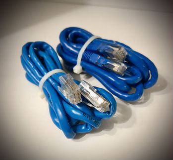 2 кабеля Ethernet по 1,5 метра