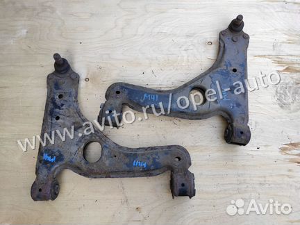 Рычаг подвески передний на Opel Astra H Zafira B