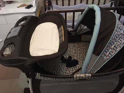 Кровать манеж “graco”