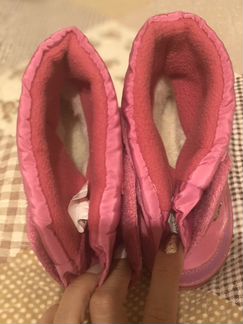 Сапоги для девочки новые,р-р-24 Alaska