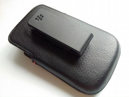 Кожаный чехол с клипсой для BlackBerry Torch 9800