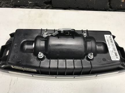 Подушка безопасности пассажира Мерседес w204