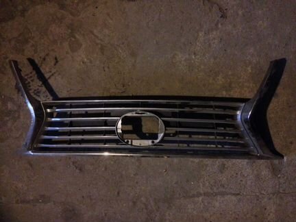 Lexus RX 3 решётка радиатора 12-15 г