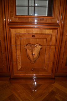 Витрина в гостиную. Италия