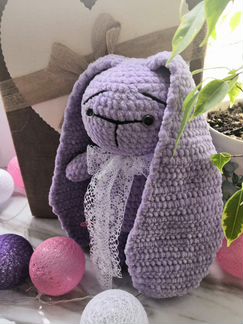 Вязаная зайка. Ручная работа