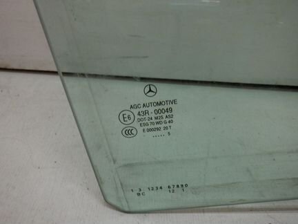 Стекло задней правой двери Мерседес X204 GLK