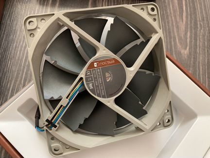 Noctua NF-P12 redux-1700 PWM 4шт