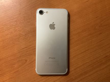 Телефон iPhone 7, Silver, 128GB