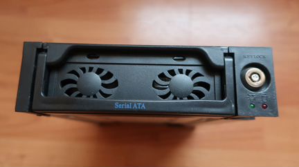 Бокс для съемного жесткого диска