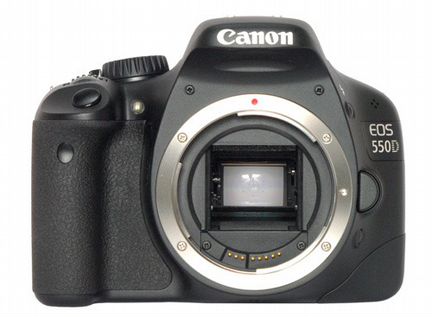 Canon 550D body (идеальное состояние, упаковка)