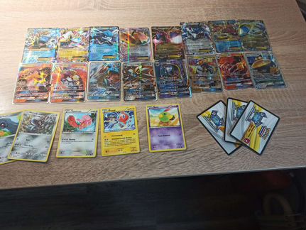 Карточки Pokemon8 GX8 EX5 обычных+ 3 кода для онла