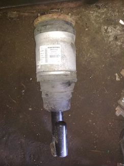 Пневма стойки Ленд Ровер задняя в сборе