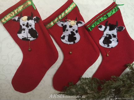 Пряничные новогодние бычки символ наступающего год