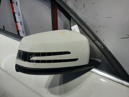 Зеркало боковое правое для Mercedes W204 (C Class)