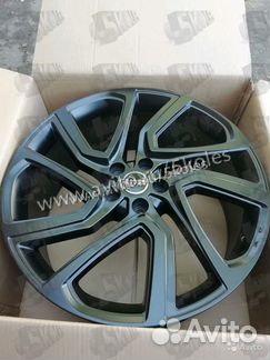 New диски на Range Rover Sport R22
