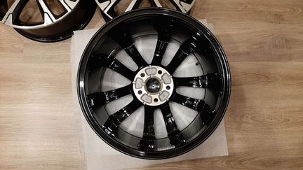 Оригинальные диски Volkswagen Golf R17 Польша