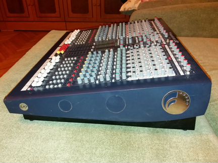 Микшерный пульт Sound Сraft LX7II-16