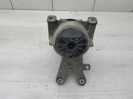 Кронштейн двигателя правый 8K0199308BD Audi A4 B8