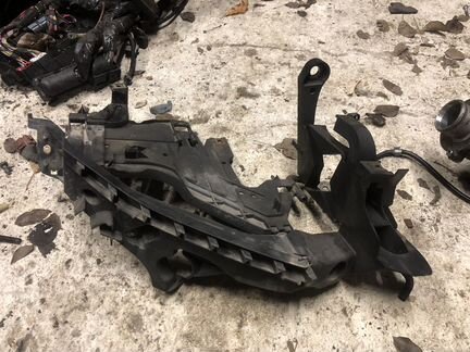 Крепление фары правой Audi A4 b8