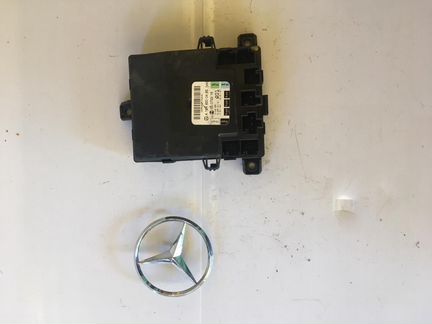 Блок управления дверью правой передней Mercedes