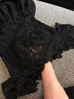 Вечернее платье со шлейфом длинное кружевное