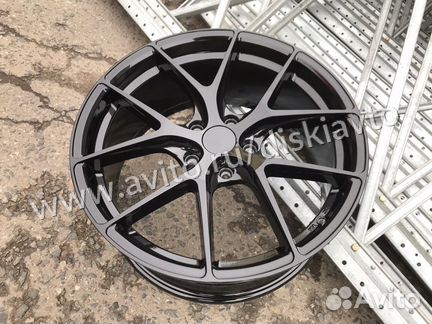 Диски HRE черный глянец R20 5-112 для Audi Q5