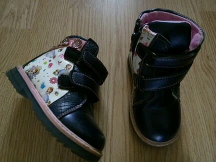 Ботинки осенние