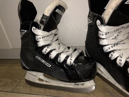 Хоккейные коньки bauer y9 R yth s pro